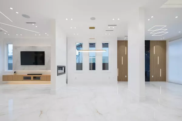 Burnaby, BC V5G 1V3,5385 Shelby CT