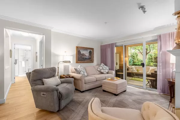 Surrey, BC V4A 9T4,15155 22 AVE #103