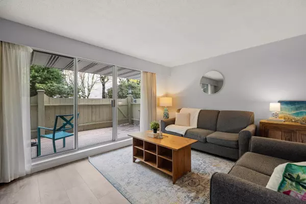 White Rock, BC V4B 5A9,15010 Roper AVE #206