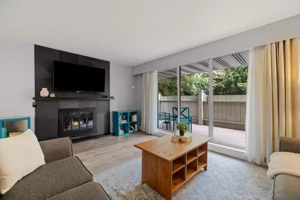 White Rock, BC V4B 5A9,15010 Roper AVE #206