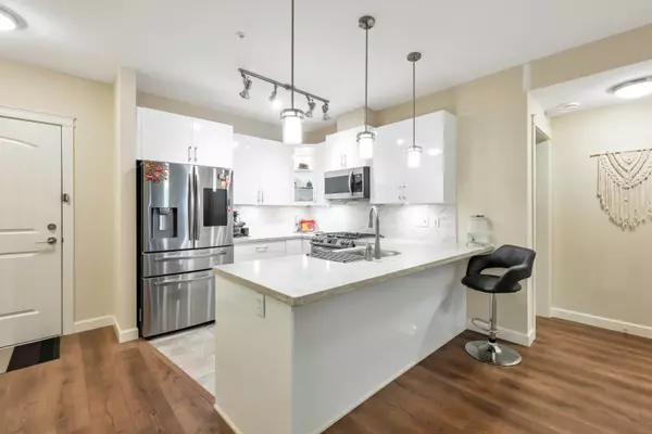 20325 85 AVE #213 Langley, BC V2Y 2C2