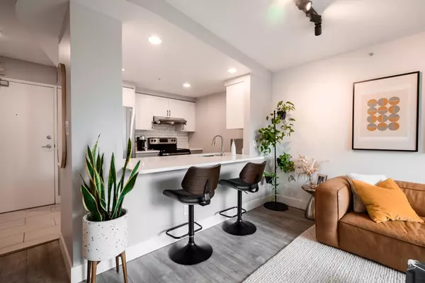 Vancouver, BC V6B 6J6,1018 Cambie ST #503