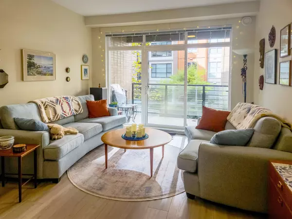 5983 Gray AVE #218, Vancouver, BC V6S 0G8