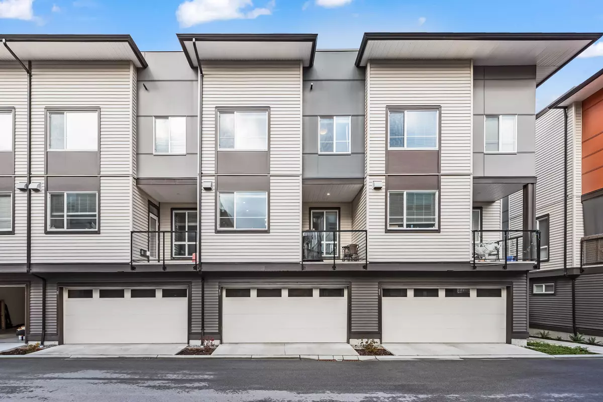 Surrey, BC V4N 6W3,7288 188 ST #10