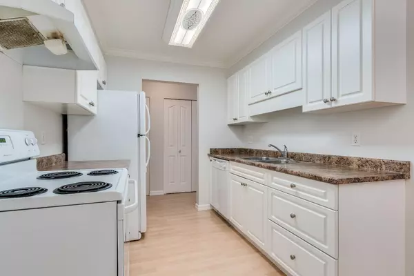 Coquitlam, BC V3B 6K2,1200 Pacific ST #205