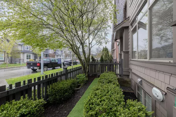 Surrey, BC V3Z 0M8,16454 25 AVE