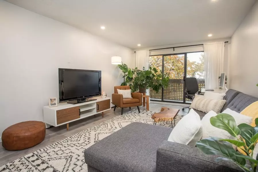 7151 Edmonds ST #309, Burnaby, BC V3N 4N5