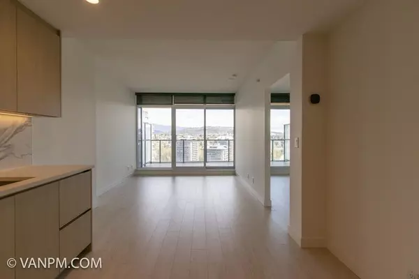 Burnaby, BC V5C 0N1,4880 Lougheed HWY #2306