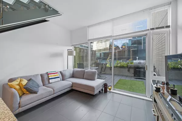 Vancouver, BC V5Z 0A9,522 W 8th AVE #209