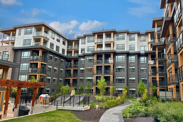 741 Anskar CT #413, Coquitlam, BC V3J 0N3