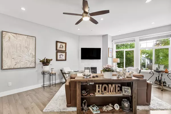 Surrey, BC V3S 8Y9,14877 58 AVE #10