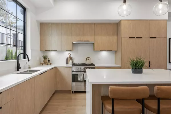 Langley, BC V2Y 1S1,19750 76 AVE