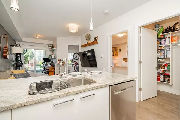 Langley, BC V3A 0J8,20175 53 AVE #107