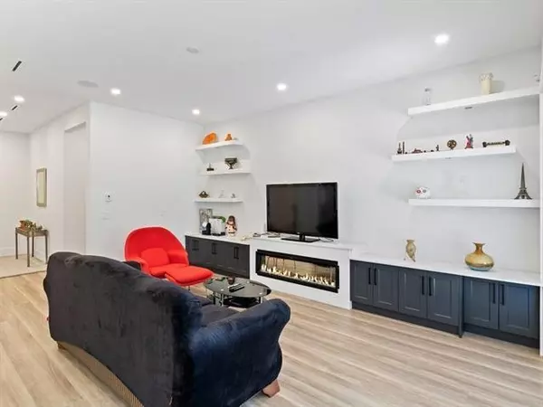 Surrey, BC V4N 0C6,17030 79a AVE