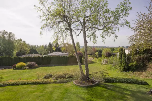 13128 Coulthard RD Surrey, BC V3W 1B3