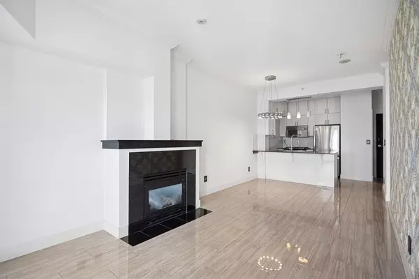 Vancouver, BC V6E 4R8,1239 W Georgia ST #2608