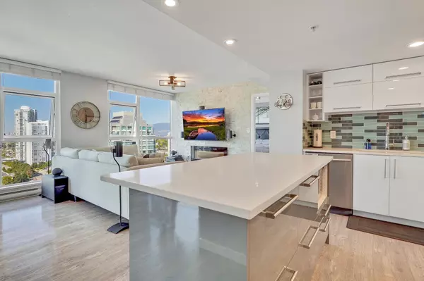 Burnaby, BC V5C 0E3,4400 Buchanan ST #2406