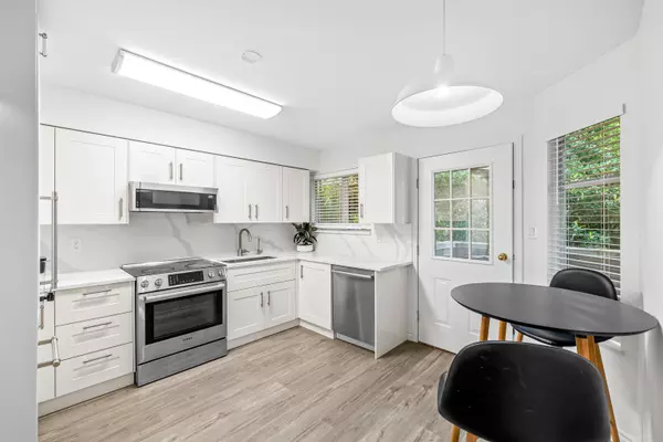 Richmond, BC V6Y 3N6,8751 Bennett RD #11