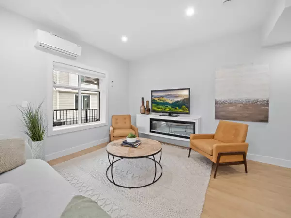 Surrey, BC V4N 4J8,9688 182a ST #8