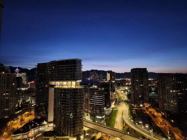 Vancouver, BC V6Z 3A3,1033 Marinaside CRES #2803