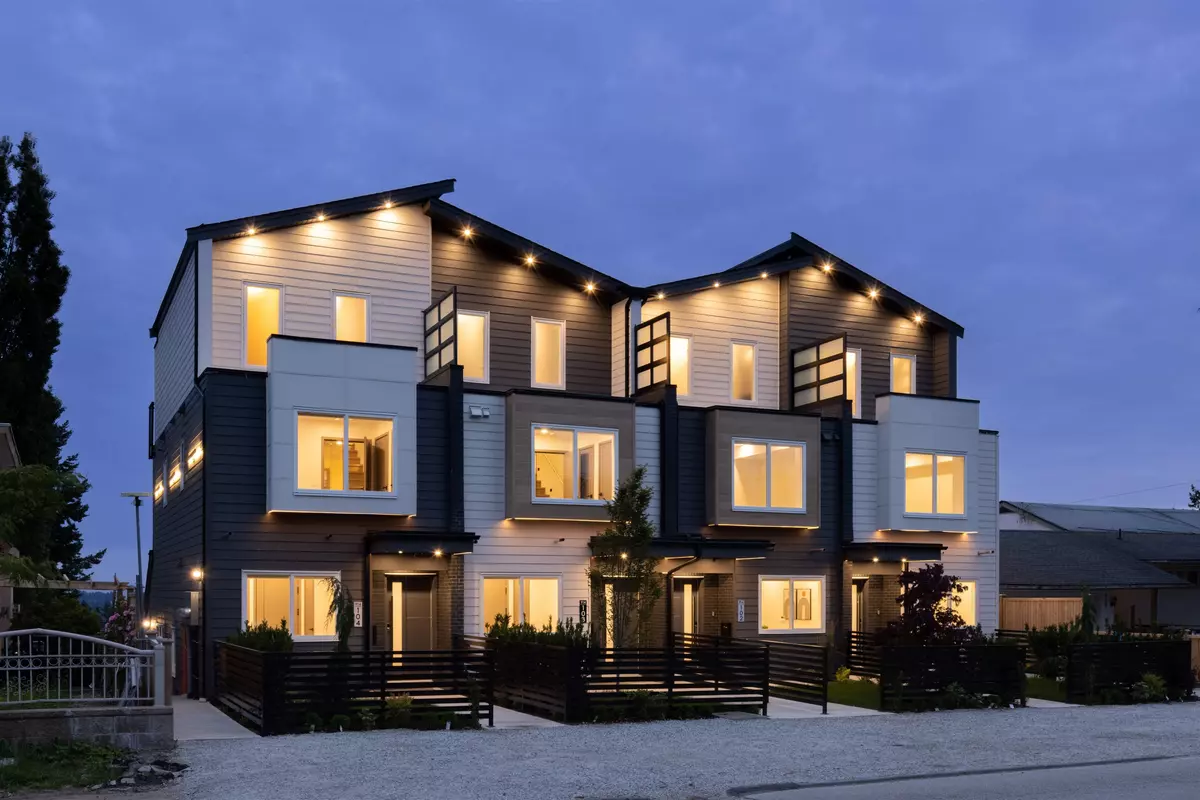 Coquitlam, BC V3K 2W6,914 Rochester AVE #104