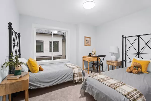 Surrey, BC V4N 4J8,9688 182a ST #12