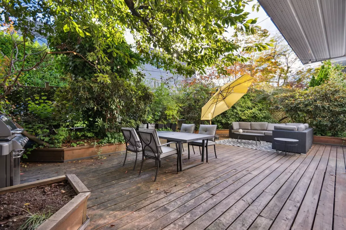 Vancouver, BC V6J 2A1,1696 W 10th AVE #101