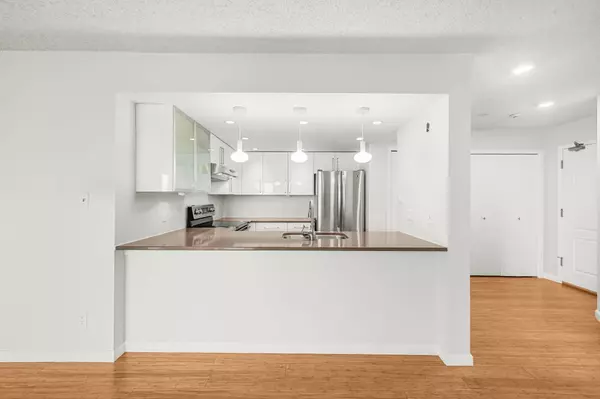 New Westminster, BC V3L 5R3,69 Jamieson CT #503