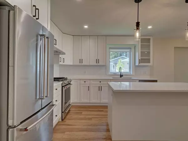 Gibsons, BC V0N 1V7,1100 Celia CRES