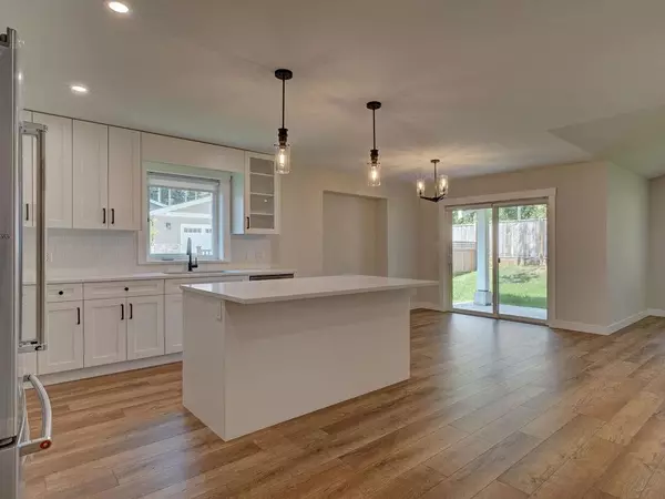 Gibsons, BC V0N 1V7,1104 Celia CRES