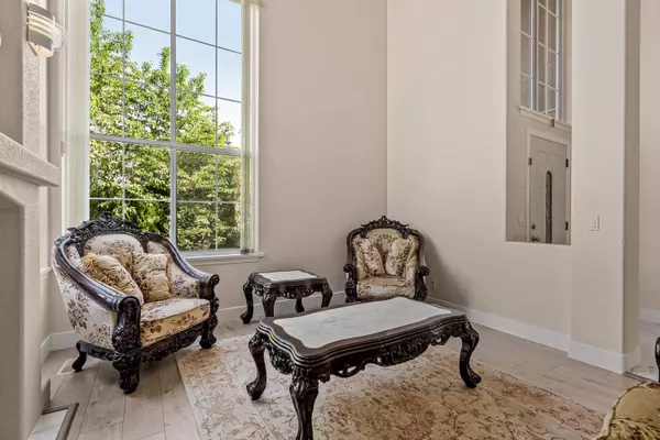 Coquitlam, BC V3E 2T8,2622 Sandstone CRES