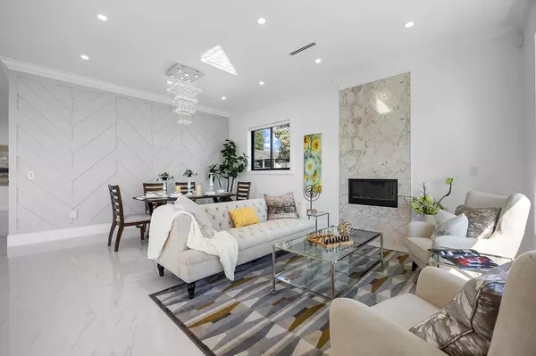 Burnaby, BC V5J 2K6,4527 Clinton ST