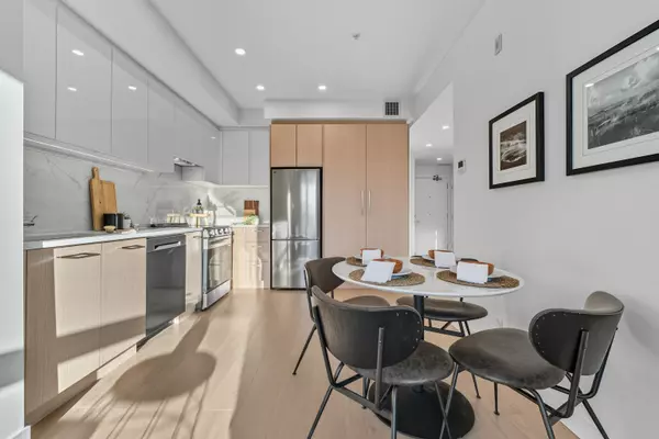 Port Moody, BC V3H 0N7,150 James RD #611