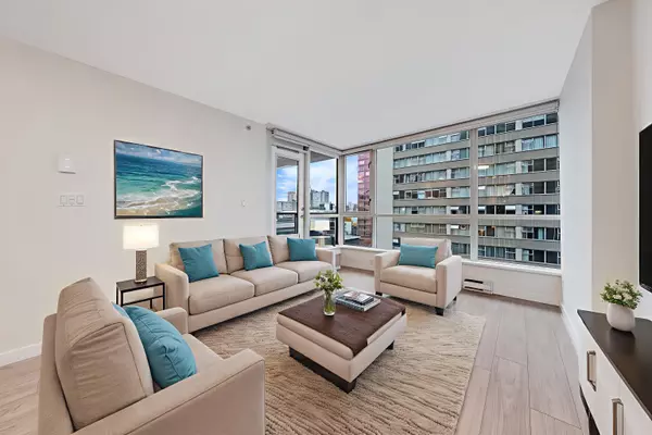 1420 W Georgia ST #805, Vancouver, BC V6G 3K4