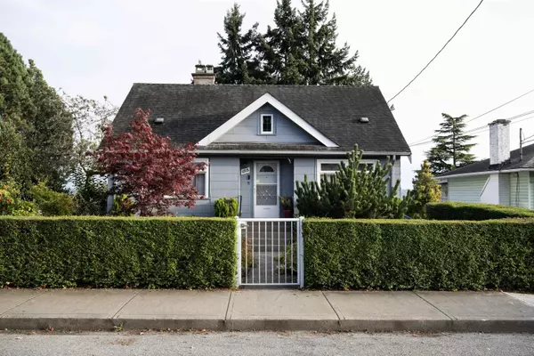 1512 Seventh AVE, New Westminster, BC V3M 2K3