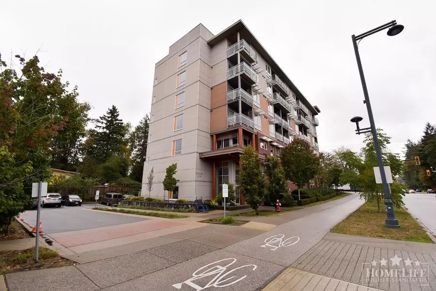 13969 100 AVE #606, Surrey, BC V3T 1J4