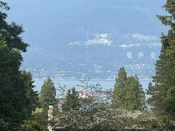 Vancouver, BC V6T 1C3,4715 W 4th AVE