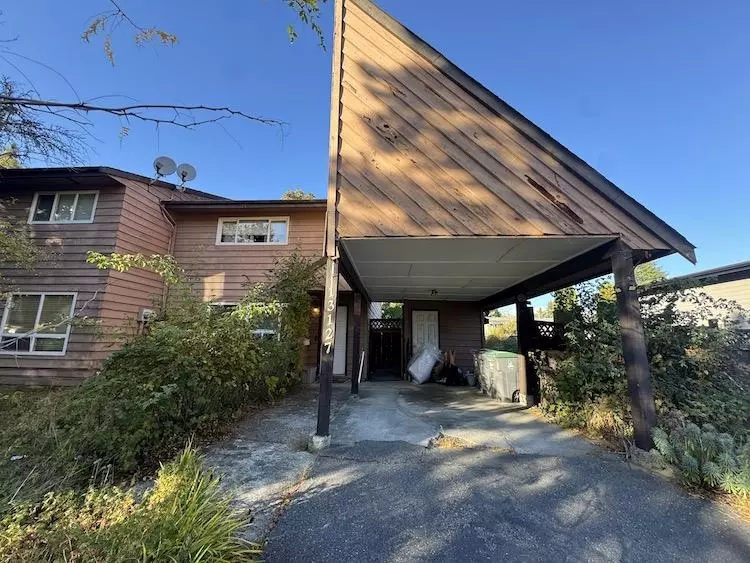 13127 Balloch DR, Surrey, BC V3V 6Y2