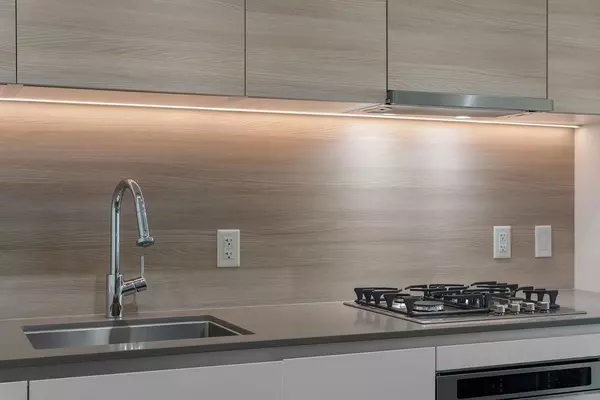 988 Quayside DR #1901 New Westminster, BC V3M 0L5