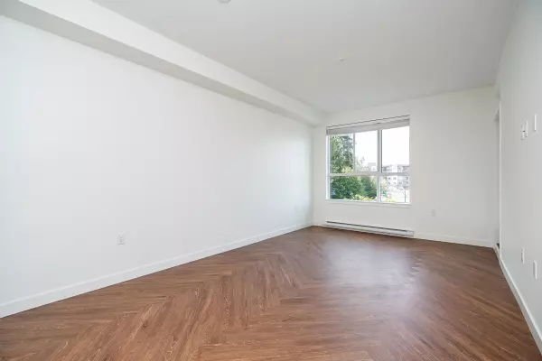 Port Moody, BC V3H 0M4,3229 St Johns ST #307