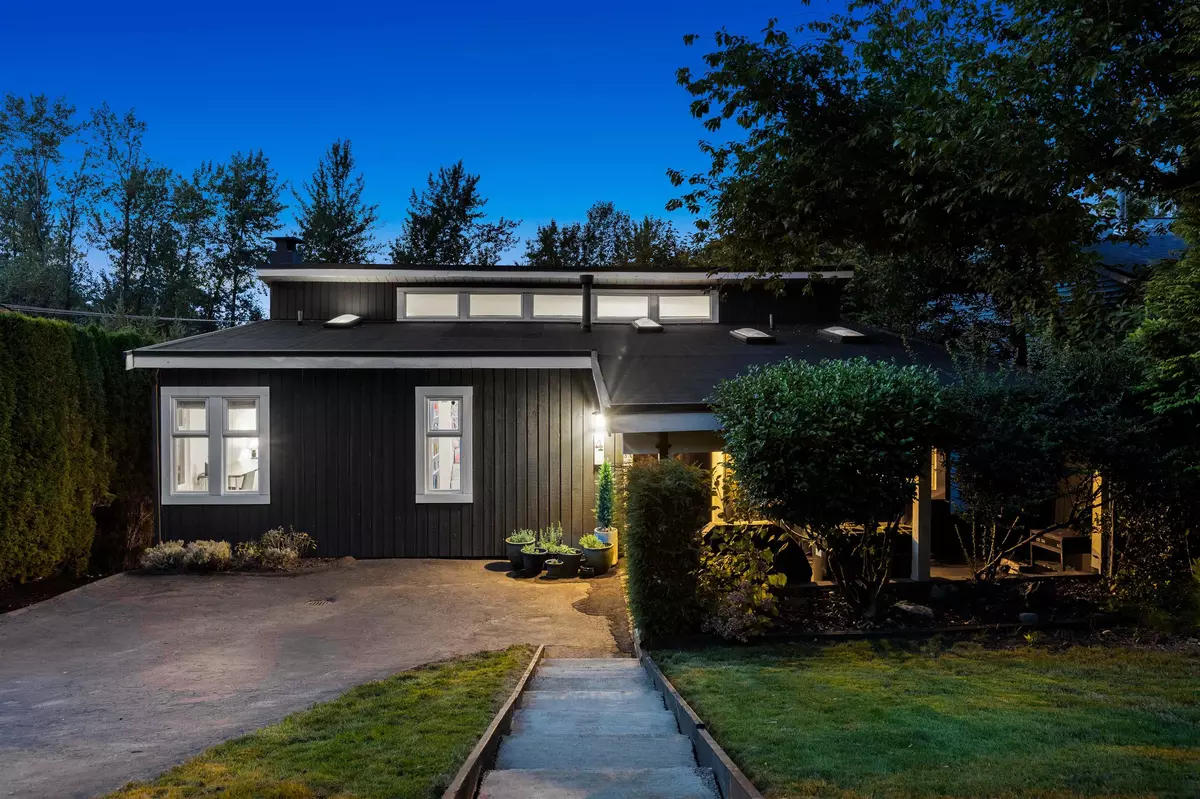 Port Moody, BC V3H 3Z5,4 Noble CT