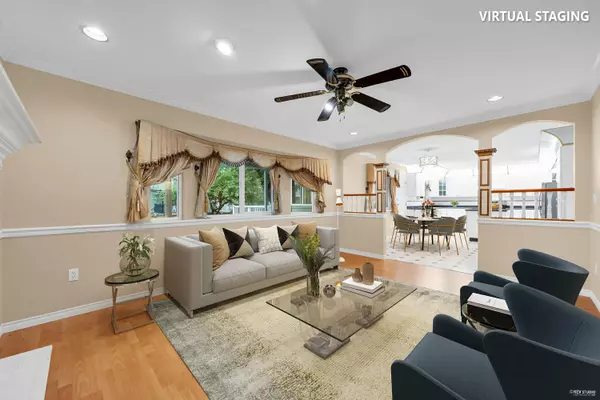 7866 14th AVE Burnaby, BC V3N 2B2