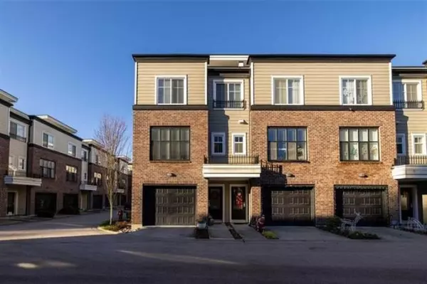 15588 32 AVE #8, Surrey, BC V3Z 0G3