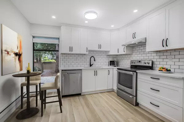 Abbotsford, BC V2T 4J1,32310 Mouat DR #30