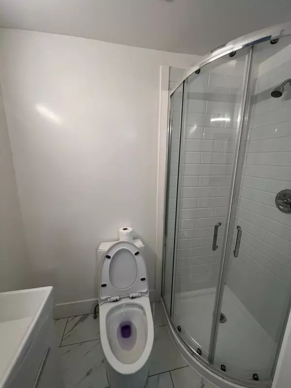 45992 Gurney RD Cultus Lake, BC V2R 5A8