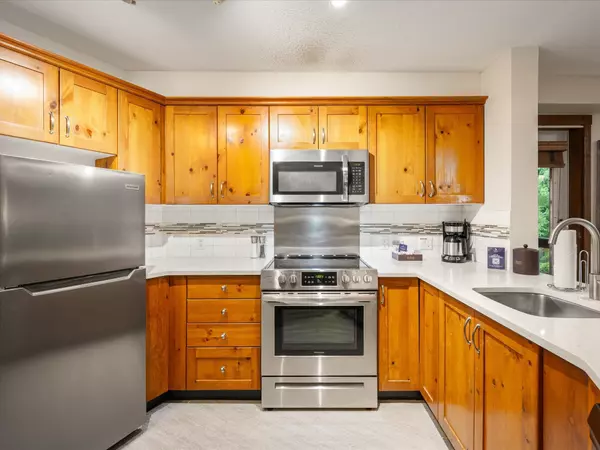 Whistler, BC V8E 1E2,4899 Painted Cliff RD #621