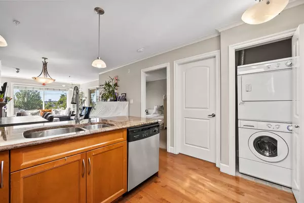 Vancouver, BC V6M 2J2,2103 W 45th AVE #406