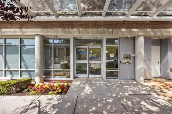 Vancouver, BC V6M 2J2,2103 W 45th AVE #406