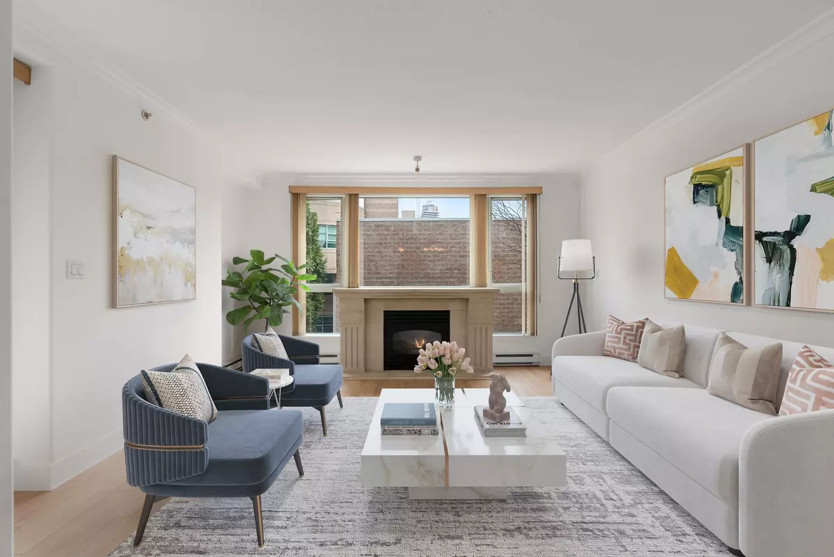 Vancouver, BC V6M 2V9,5770 Oak ST #210