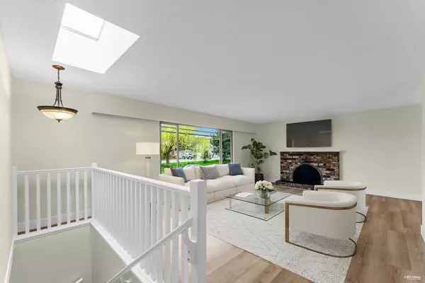 Delta, BC V4K 1S1,4310 W River RD